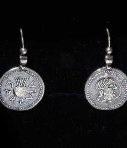 Pendientes en plata. Motivo Moneda ALMODOVAR DEL RÍO (Carbula)